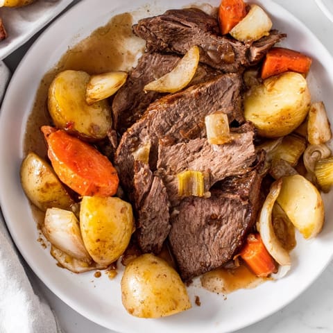 Sunday Pot Roast Beef Veggies
